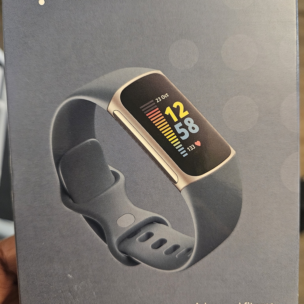 Fitbit Charge 5 - Silver and Blue Fitness Tracker